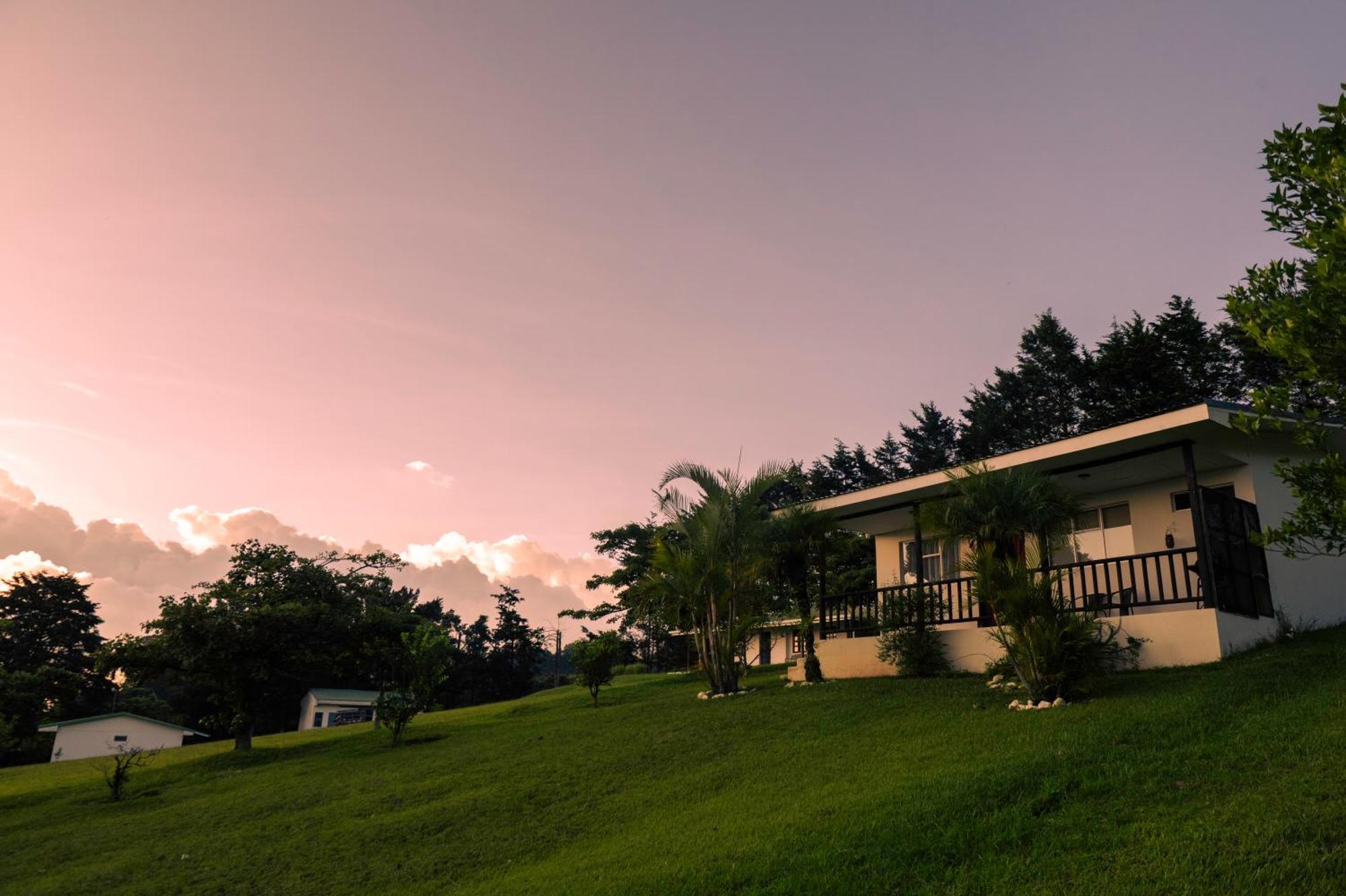 Country House, Cozy Fireplace And An Amazing View Cartago Ngoại thất bức ảnh