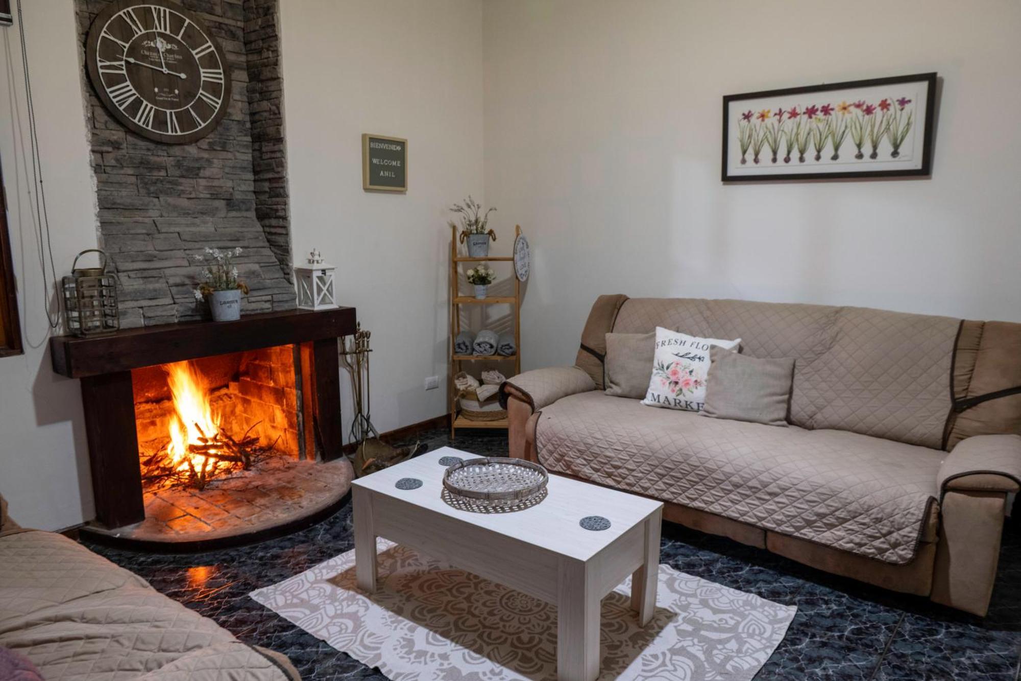 Country House, Cozy Fireplace And An Amazing View Cartago Ngoại thất bức ảnh